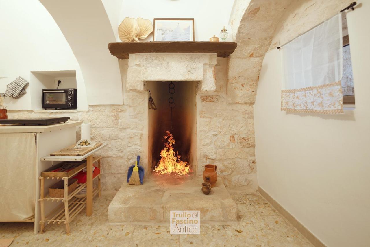 Villa Trullo Dal Fascino Antico à Locorotondo Extérieur photo