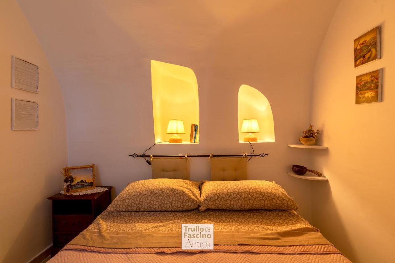 Villa Trullo Dal Fascino Antico à Locorotondo Extérieur photo