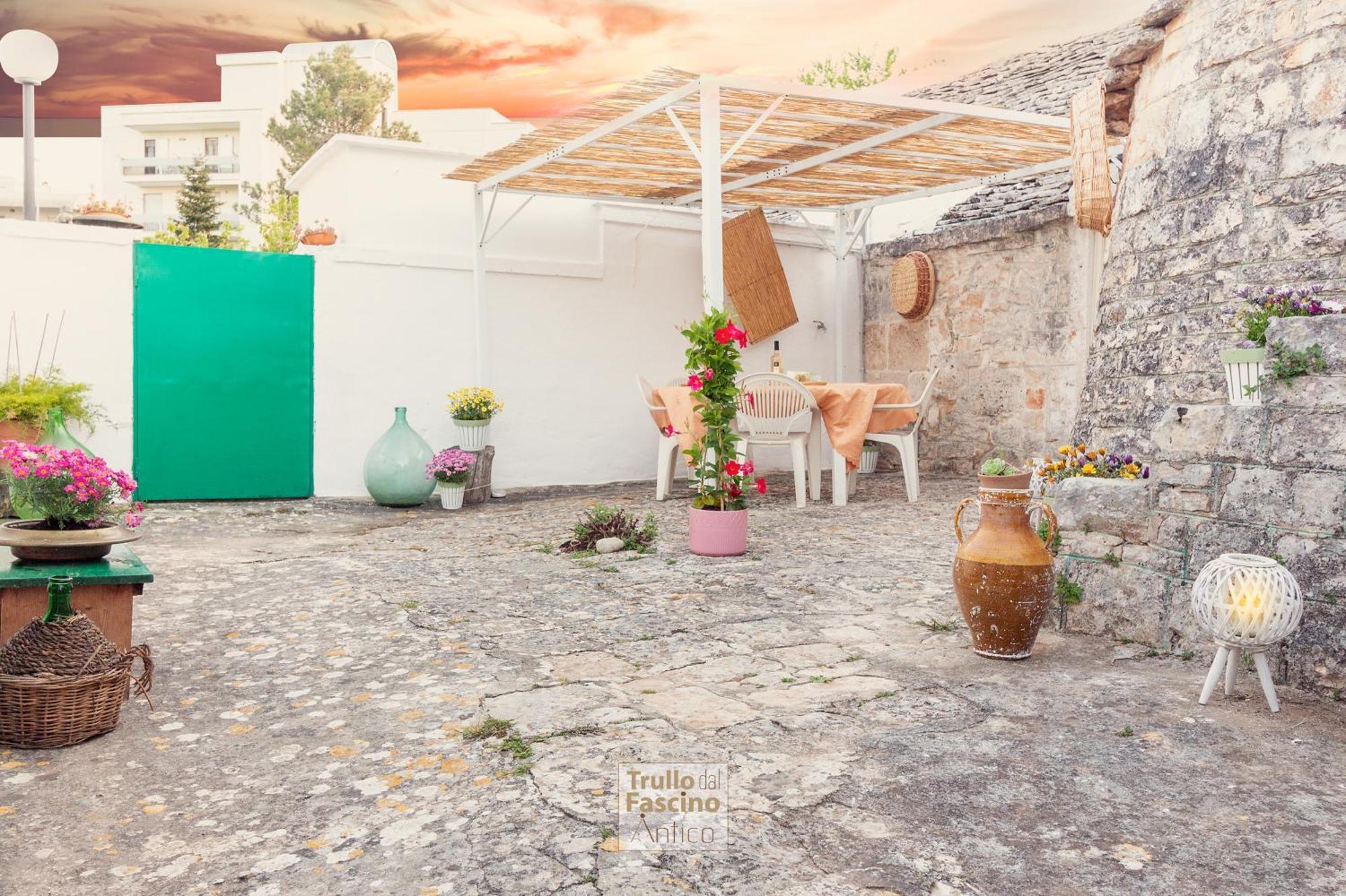Villa Trullo Dal Fascino Antico à Locorotondo Extérieur photo